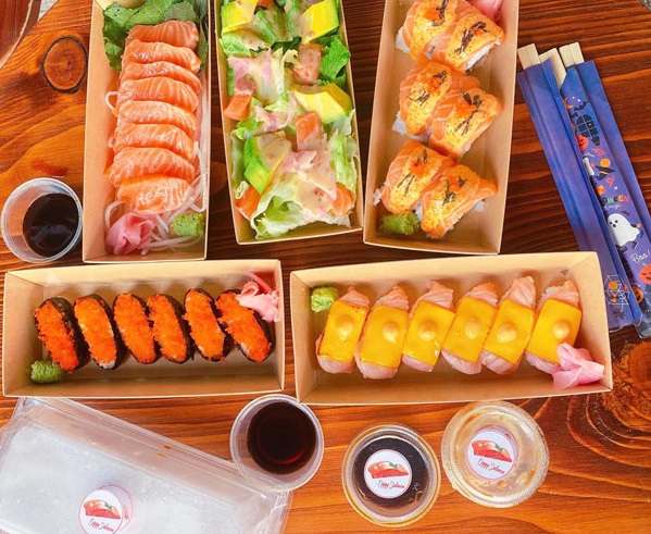 Công dụng của hộp giấy đựng sushi đẹp