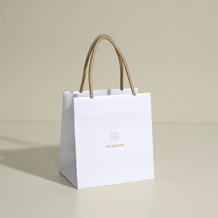 Đặt in túi giấy nhỏ đựng quà tặng giá rẻ, thiết kế theo yêu cầu tại Bao Bì Hoàng Gia. 